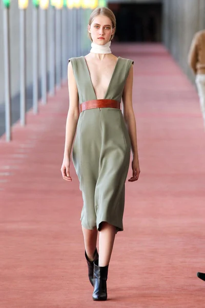 Look 34